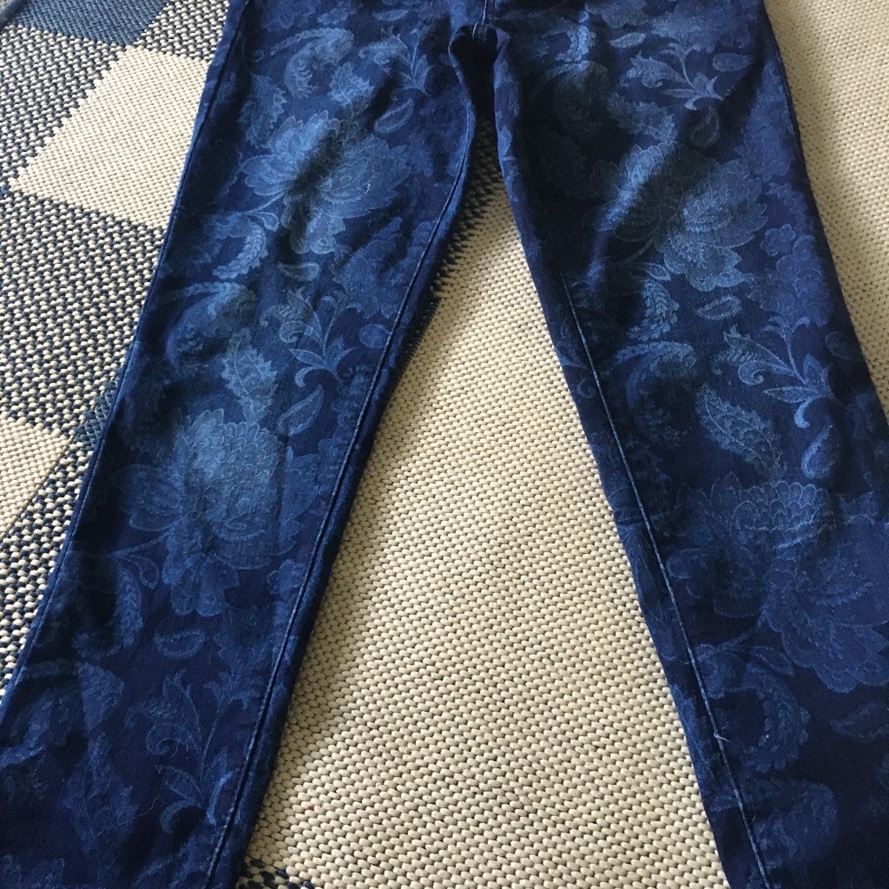 Jeans not worn